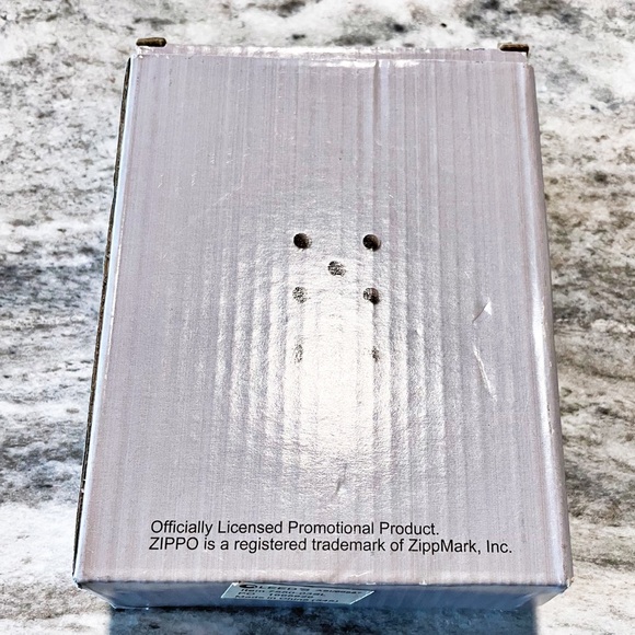 Zippo 8oz Silver Hip Flask NWT / NIB - Picture 9 of 9